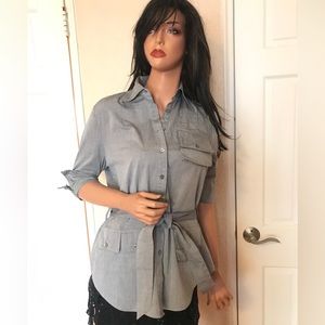 Bebe gray button down 3/4 sleeves shirt with tie belt in sz M. Good condition.